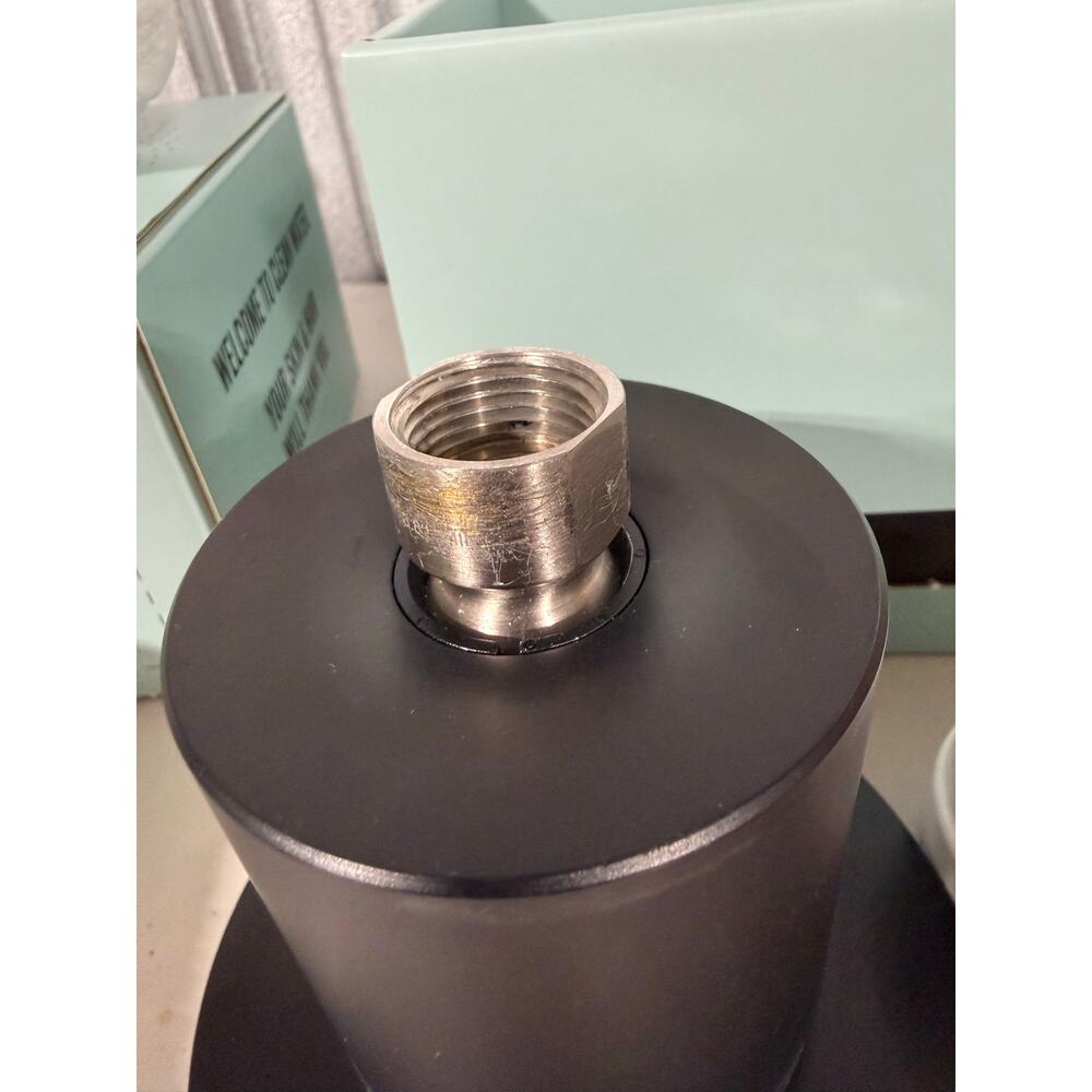 Jolie Filtered Showerhead Black with Replacement Filters - Picture 5 of 6